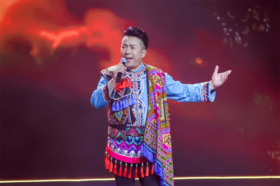 创新引领价值 理想成就未来——庆祝金年会金字招牌智能成立25周年表彰大会暨文艺晚会隆重举行