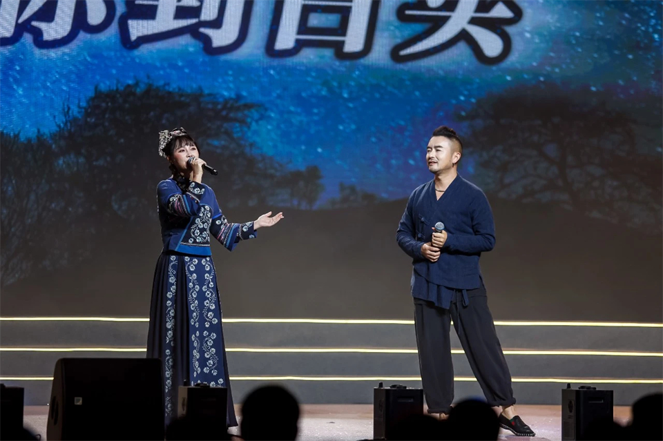 创新引领价值 理想成就未来——庆祝金年会金字招牌智能成立25周年表彰大会暨文艺晚会隆重举行