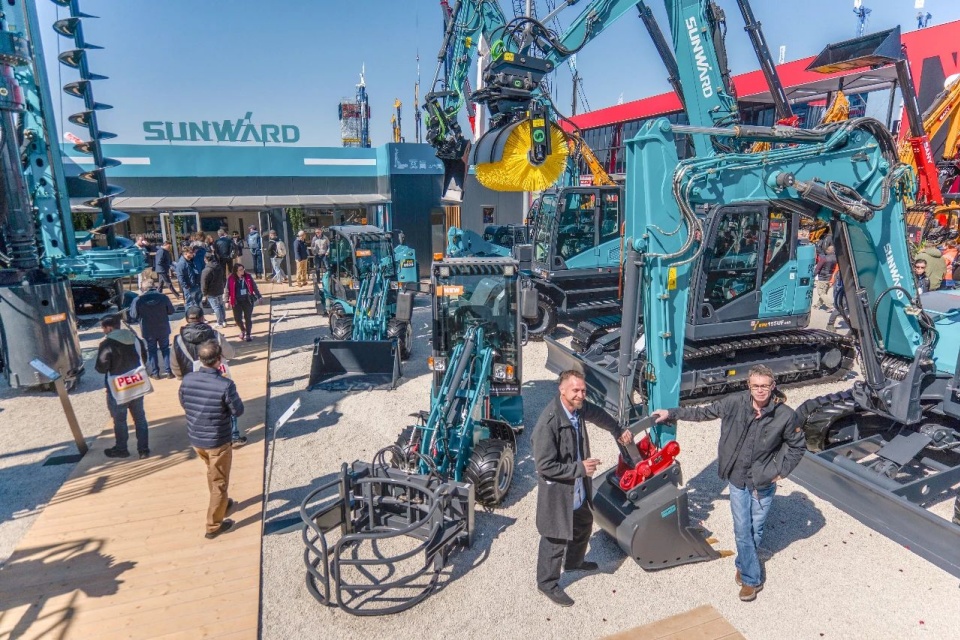 Bauma 2025 | 聚焦2025德国宝马展，探索金年会金字招牌智能的创新设备与可持续解决方案