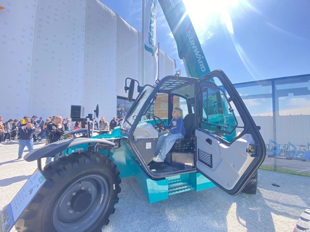 金年会金字招牌智能高空机械闪耀Bauma 2025！ 新能源技术与创新产品获全球瞩目
