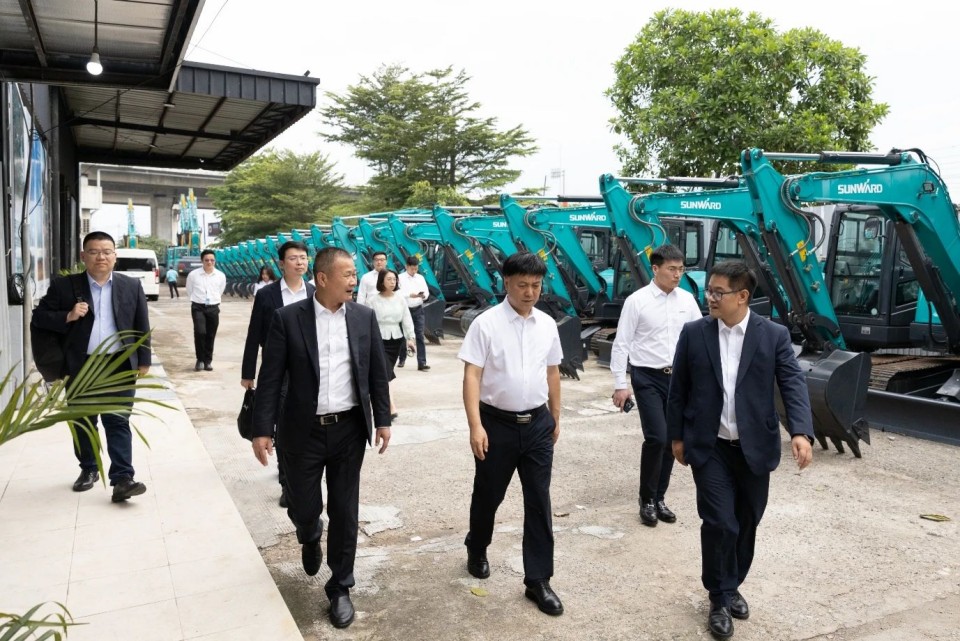 广州工控集团党委书记、董事长景广军率队考察金年会金字招牌智能印尼子公司