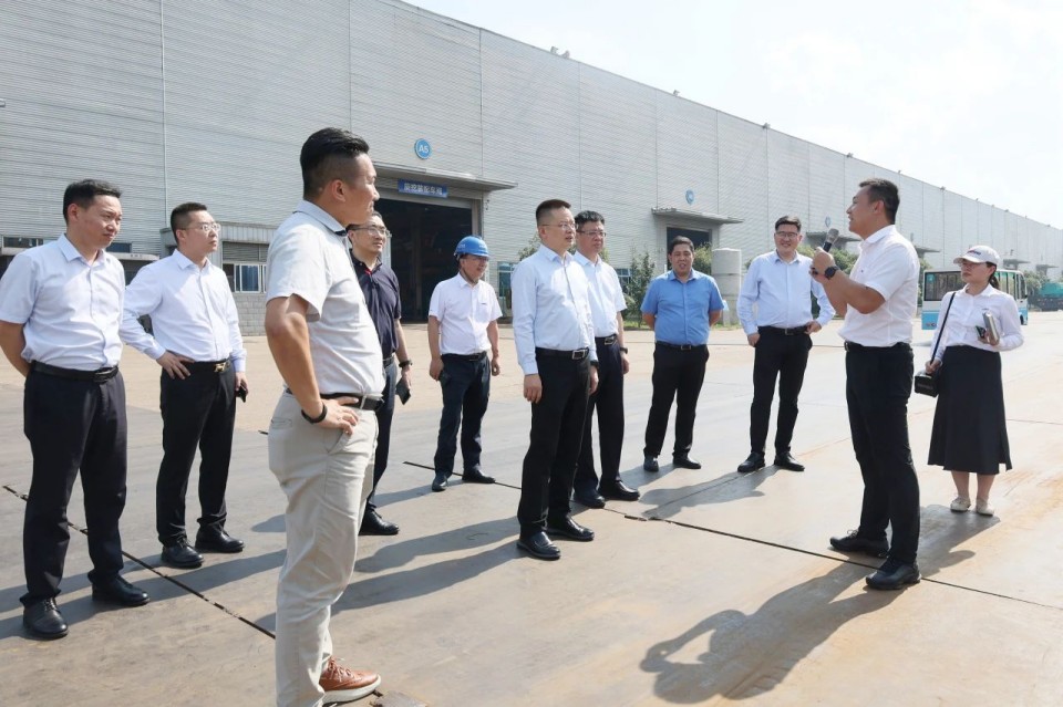 共商合作，建华控股有限公司董事长汪贵华到访金年会金字招牌智能