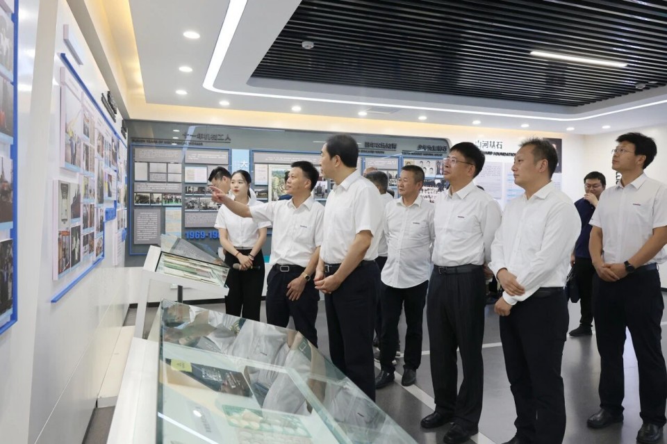 中国煤炭地质总局局长马刚到访金年会金字招牌智能，共谋绿色智能矿山装备发展新路径